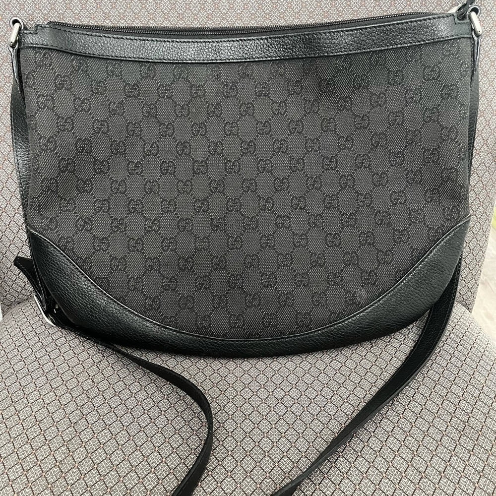Authentic Gucci Crossbody Bag